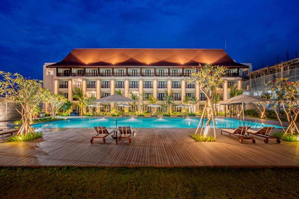 El Hotel Banyuwangi Banyuwangi  Eksteriør billede