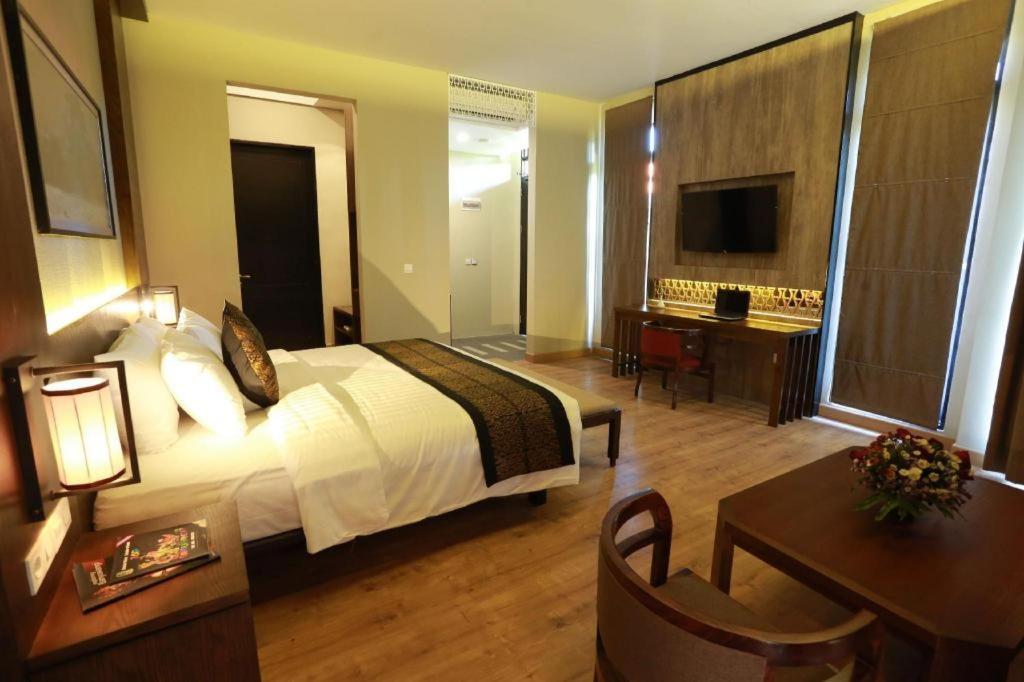 El Hotel Banyuwangi Banyuwangi  Eksteriør billede