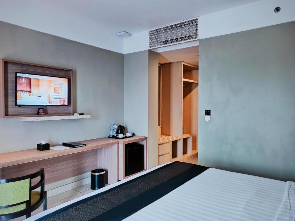 El Hotel Banyuwangi Banyuwangi  Eksteriør billede